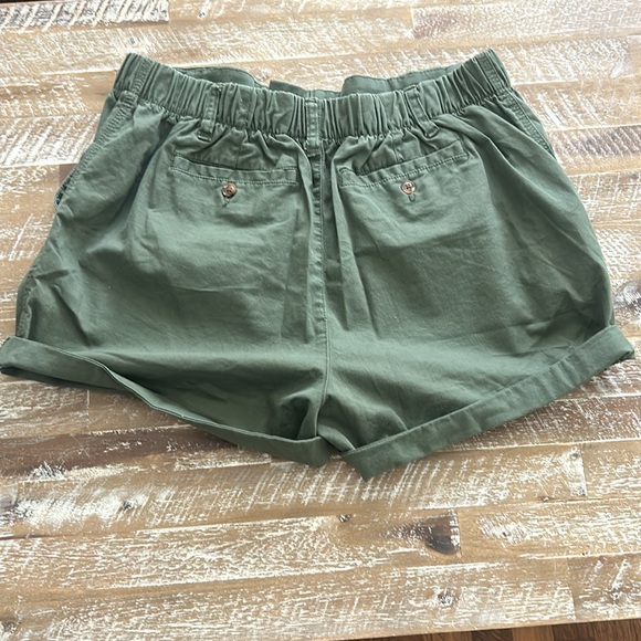 OG green chino shorts - Picture 2 of 6